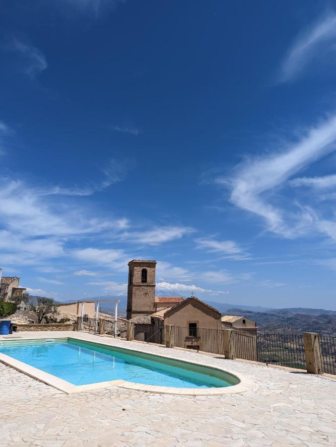 Al Borgo - Diffuso Apartment Agira